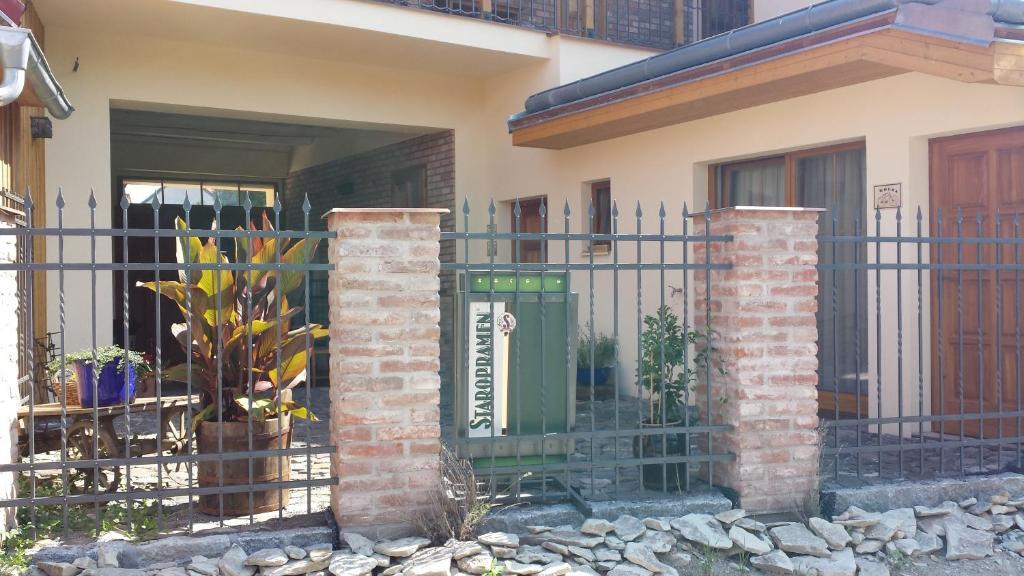 U Anny Šmejdířky Nymburk Exterior foto